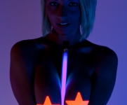Nikkiblacklight0061-lg